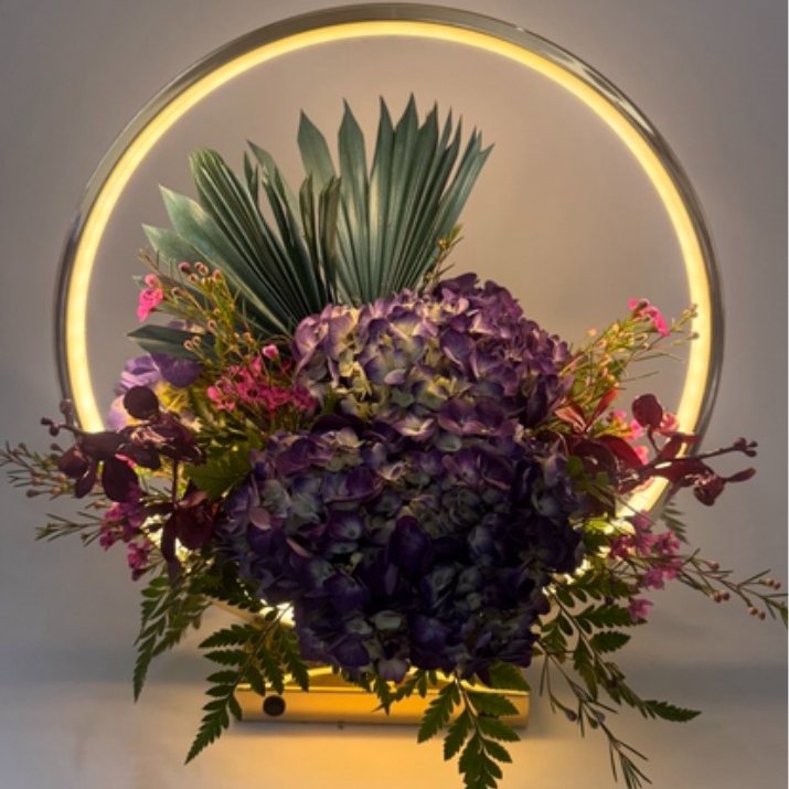 Halo ring succulent centerpiece
