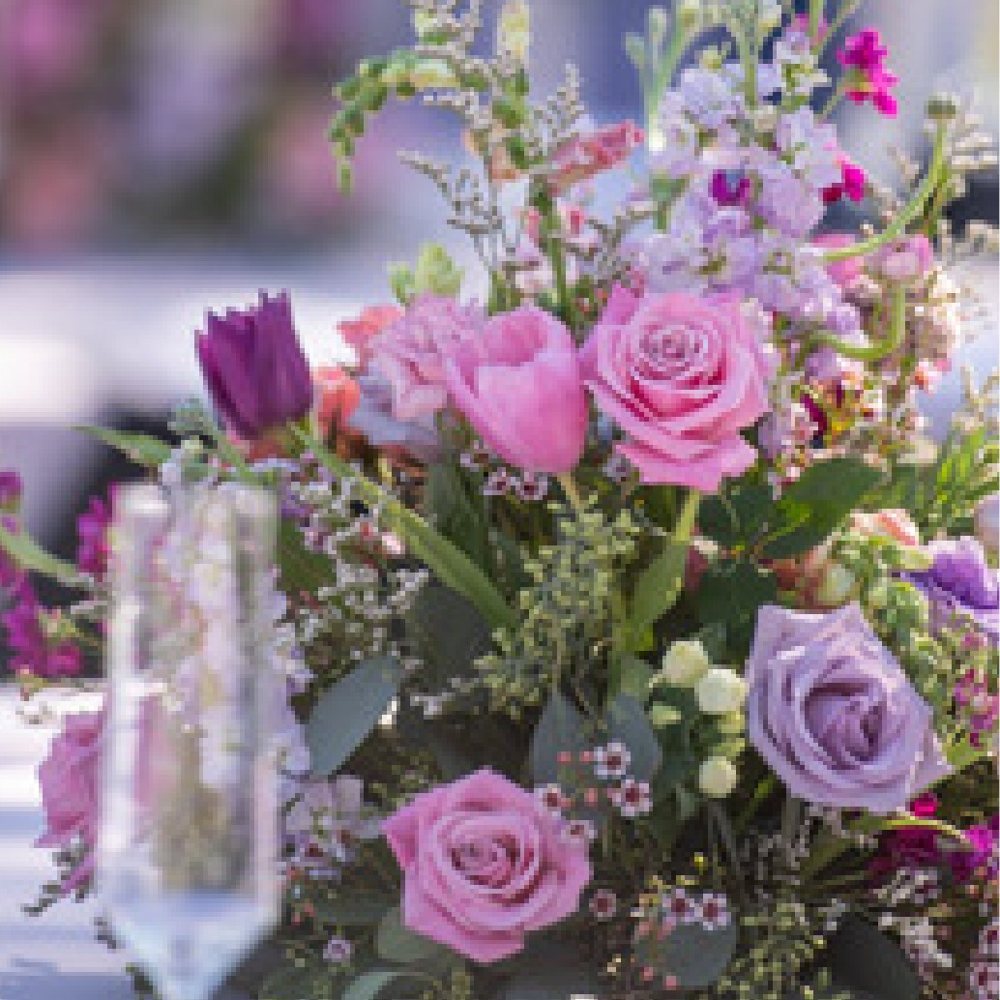 Lavender rose & lisianthus centerpiece
